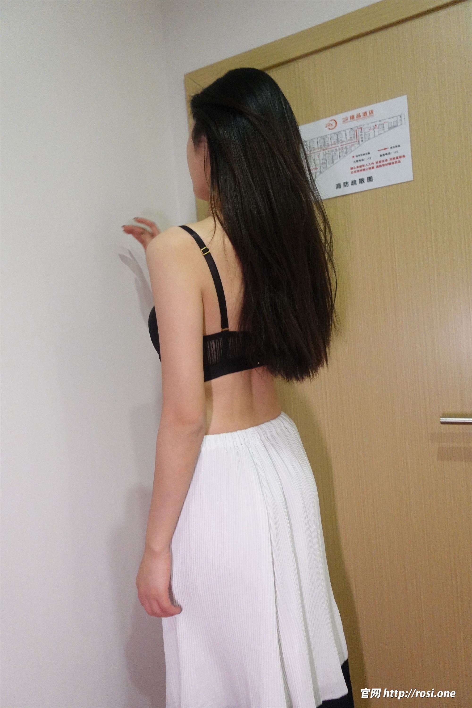 ROSI写真 2022.01.28 NO.3707